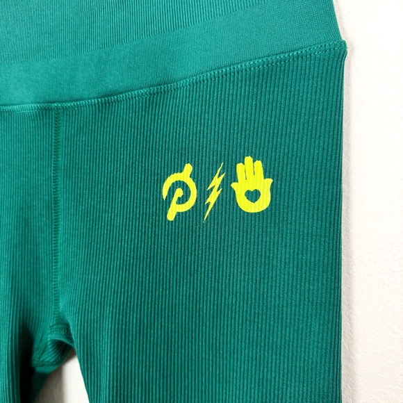 Peloton Spiritual Gangster Kendall Toole Never Knocked Out Ribbed Leggings XS/S - Picture 7 of 10